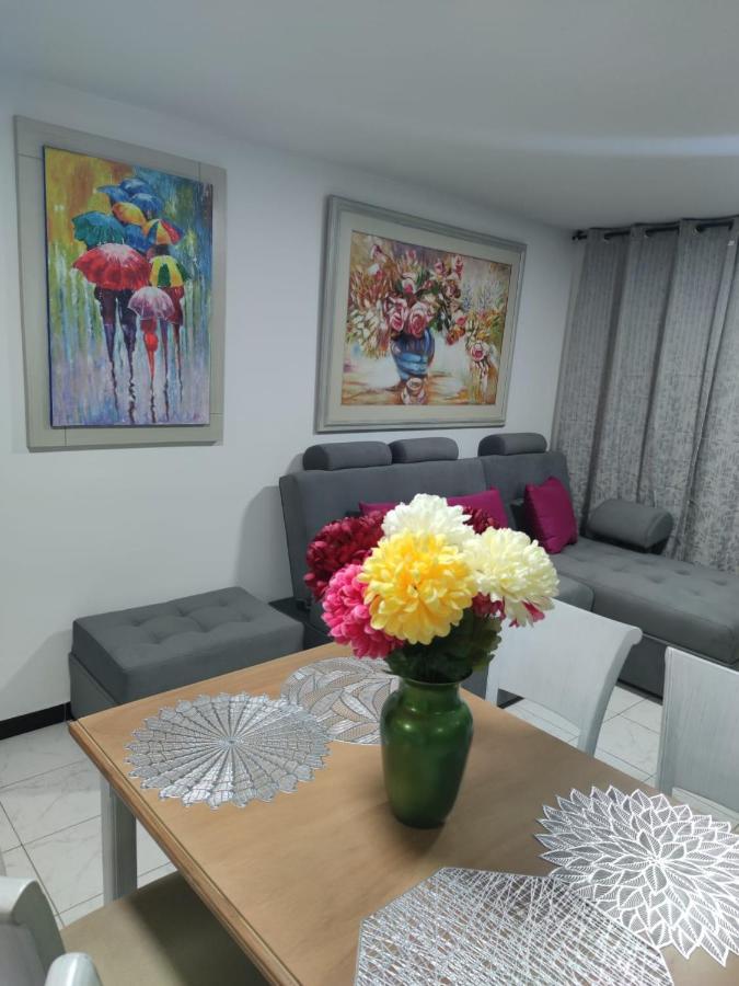 406 Apartaestudio Portal De Cadiz , Exclusivo Y Central, Con Parqueadero Capacidad 4 Personas Daire Ibagué Dış mekan fotoğraf