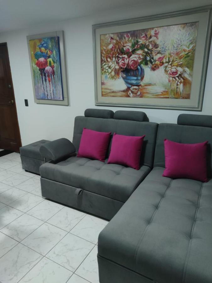 406 Apartaestudio Portal De Cadiz , Exclusivo Y Central, Con Parqueadero Capacidad 4 Personas Daire Ibagué Dış mekan fotoğraf